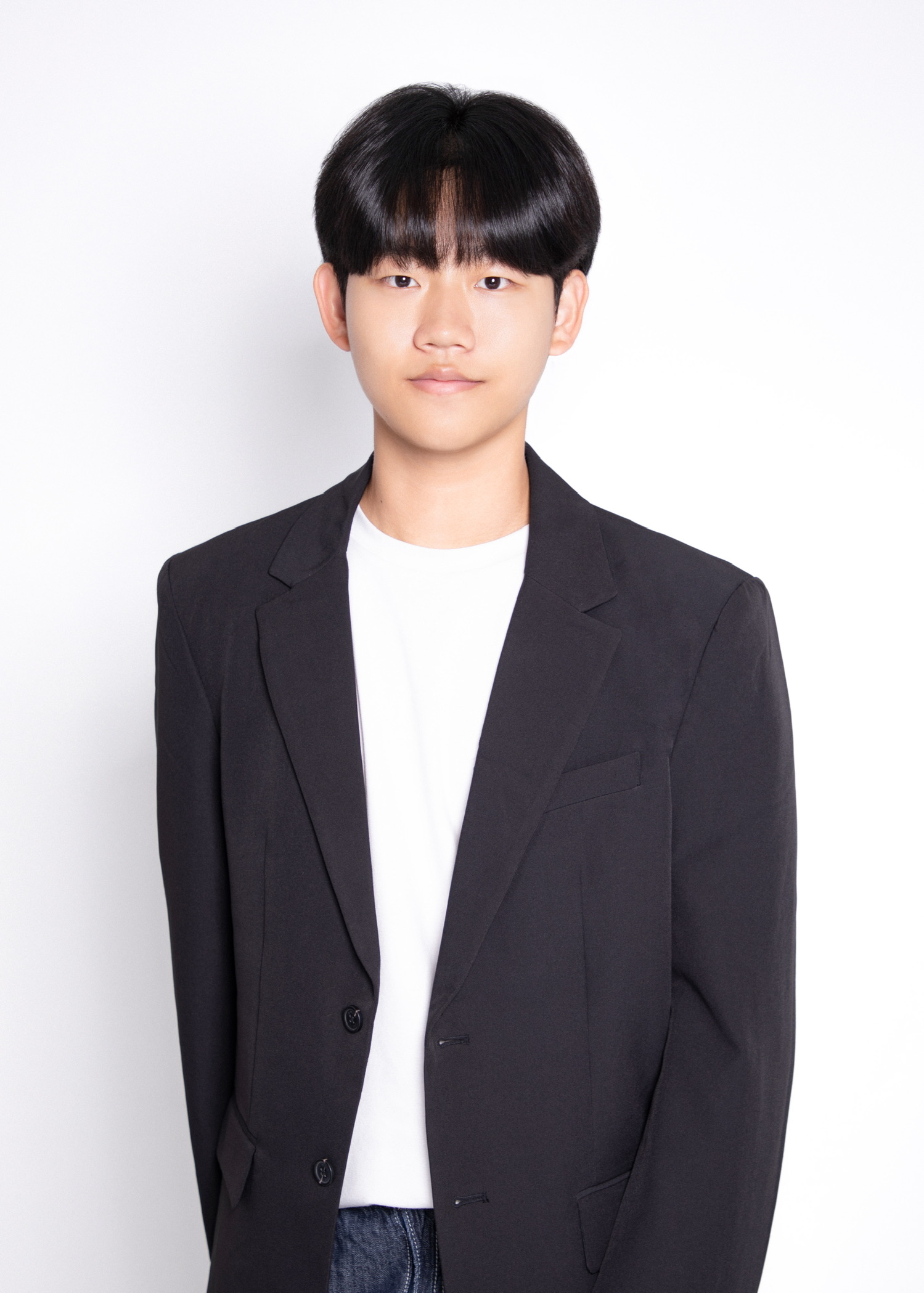 Portrait of Jiu (Luke) Yun